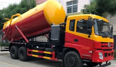 Sludge trucks от Omar: mercedes 1 photos