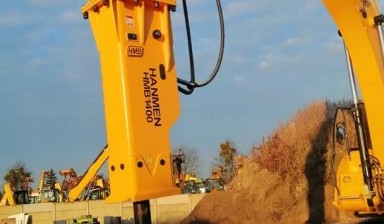 Rock breaker machine от Dent: JCB 1 photos