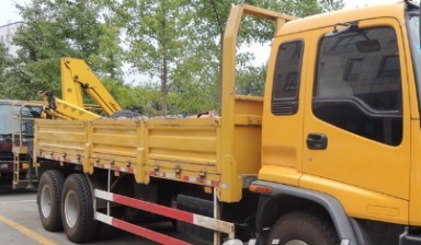 Manipulator trucks от Rahil: ISUZU 1 photos