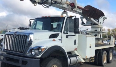 Digger derrick trucks от Infotech: MACK 1 photos