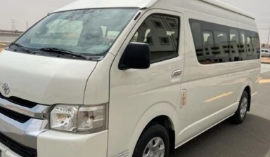 Minivans and minibuses от Rentacarsdubai: 1 photos