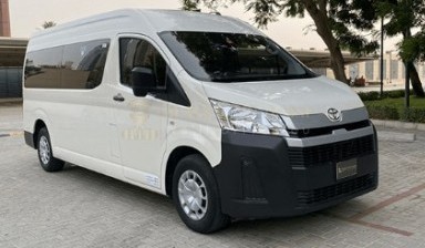 Minivans and minibuses от Blacklimo: 1 photos