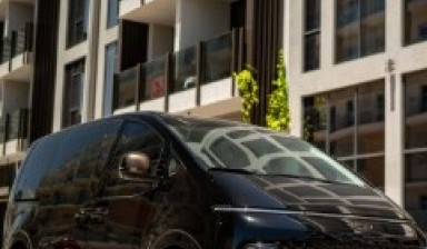 Minivans and minibuses от Rentacarsdubai: 1 photos