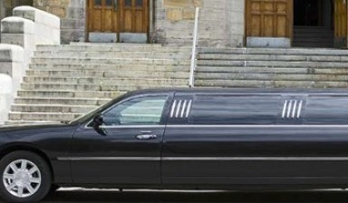 Limousine Rental от Limoinuae: 1 photos