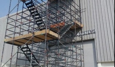 Scaffolding and Scaffold Towers от Manager: 1 photos