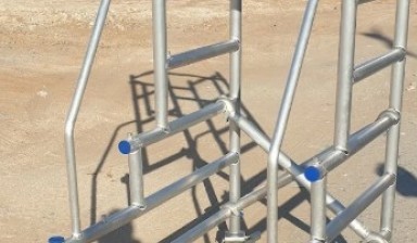 Scaffolding and Scaffold Towers от Manager: 1 photos