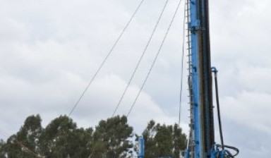 Digger derrick trucks от Drillingtools: Howo 1 photos
