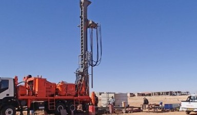 Digger derrick trucks от Sabgeneraltransport: Isuzu 1 photos