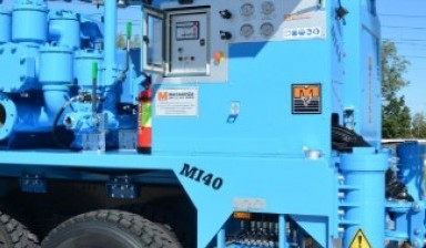 Digger derrick trucks от Citronets: Man 1 photos