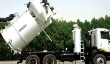 Sludge trucks от Westernrentaluae: Isuzu 1 photos