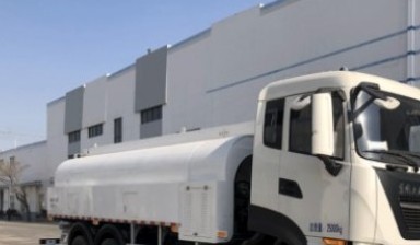 Sludge trucks от Cranesdubai: Shacman 1 photos