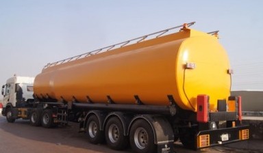 Gasoline trucks от Forward Heavy Equipment Rental: Man 1 photos