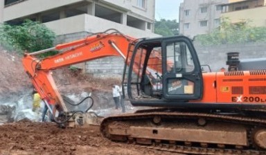 Rock breaker machine от Wemts: Hitachi 1 photos
