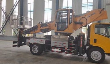 Aerial trucks от Manager: Isuzu 1 photos